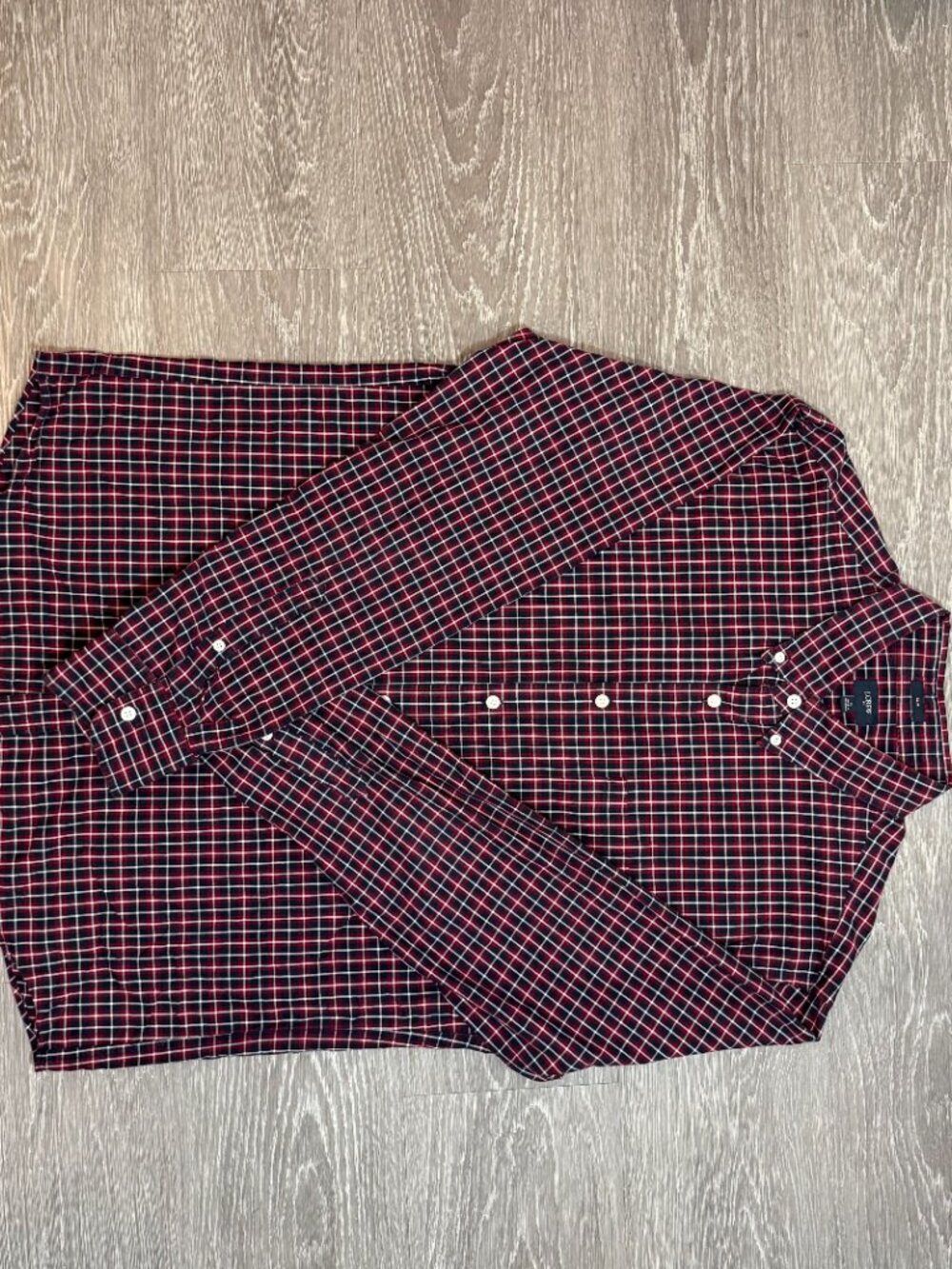 J. Crew Slim Fit Plaid Button Down Shirt - Red/Navy Size XL - Picture 2 of 7